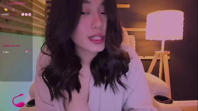 Image 3 of kimmy_chi Stream on Chaturbate on 28 days ago