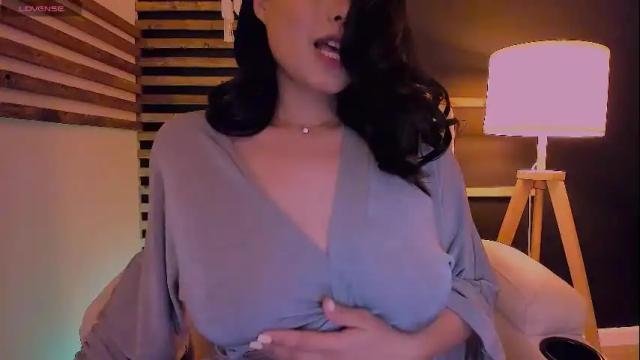 Image 2 of kimmy_chi Stream on Chaturbate on 1 month ago