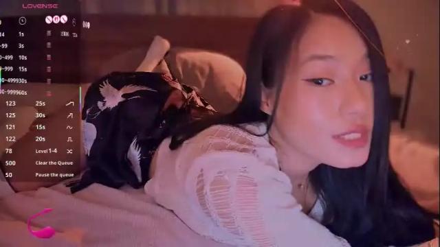 Image 4 of kimmy_chi Stream on Chaturbate on 3 months ago