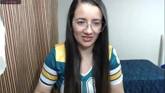 Image 2 of kimmy_naughty_ Stream on Chaturbate on 8 months ago
