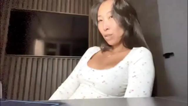 Image 4 of kimmy_sunn Stream on Chaturbate on 2 months ago