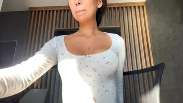 Thumbnail 3, kimmy_sunn's Stream at Chaturbate, 1 month ago