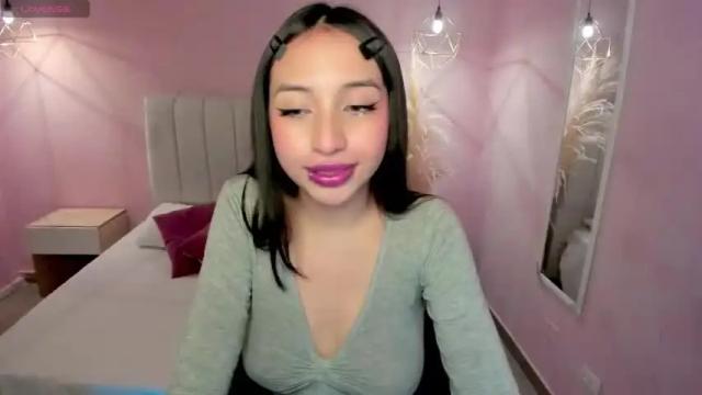 Image 2 of kind_liss Stream on Chaturbate on 17 months ago
