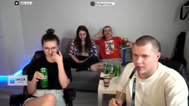 Image 12 of kinga_da_vinci Stream on Chaturbate on 12 months ago