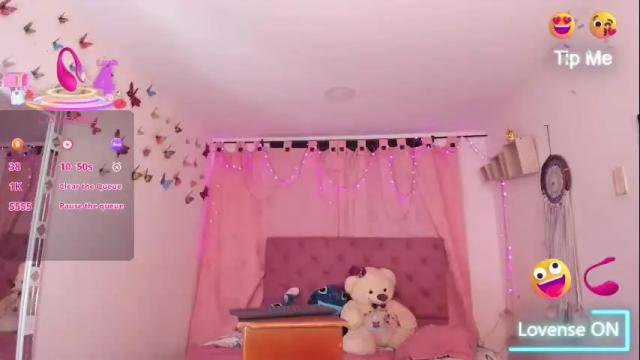 Image 2 of kingberly_love Stream on Chaturbate on 1 month ago