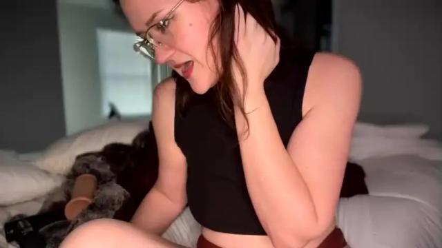 Image 2 of kinkbitch25 Stream on Chaturbate on 16 months ago