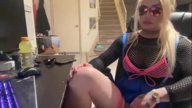 Thumbnail 3, kinkicloudz91's Stream at Chaturbate, 3 months ago