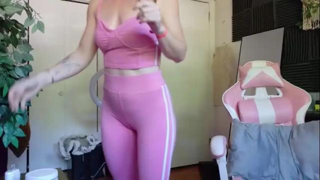 Image 2 of kinkilexixxx Stream on Chaturbate on 1 month ago