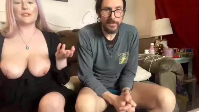 Image 2 of kinky__cream Stream on Chaturbate on 17 days ago