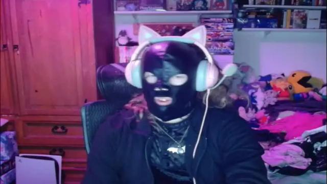 Image 2 of kinky_miku Stream on Chaturbate on 2 months ago