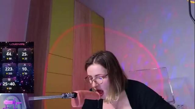 Image 7 of kinky_neighbor Stream on Chaturbate on 2 months ago