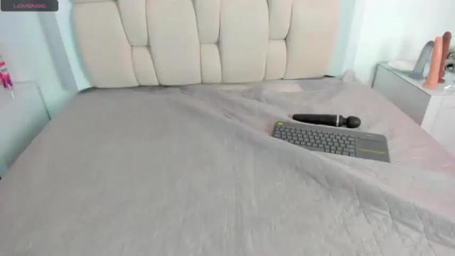 Image 11 of kinky_valeria Stream on Chaturbate on 20 months ago