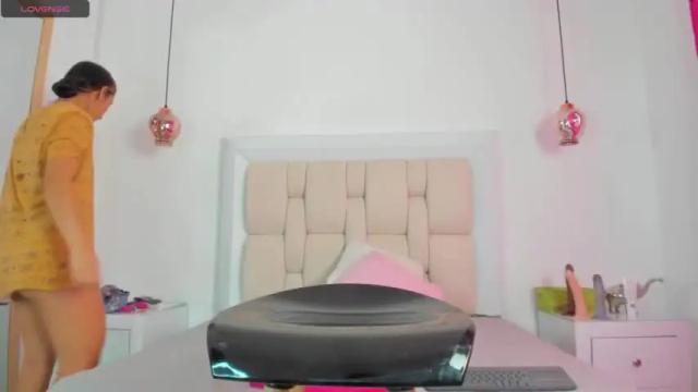 Image 10 of kinky_valeria Stream on Chaturbate on 20 months ago