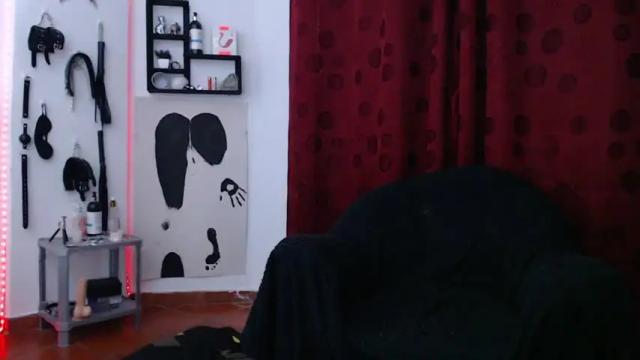 Image 8 of kinkyallisonsub Stream on Chaturbate on 13 months ago