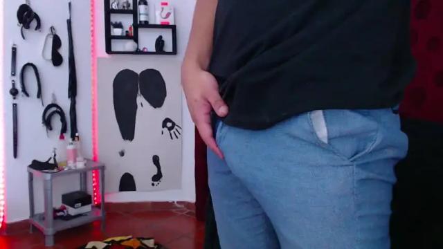 Image 11 of kinkyallisonsub Stream on Chaturbate on 12 months ago