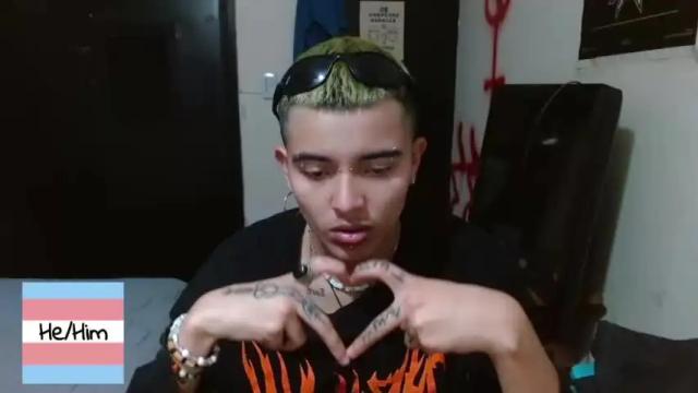 Image 11 of kinkybabies_ Stream on Chaturbate on 17 months ago