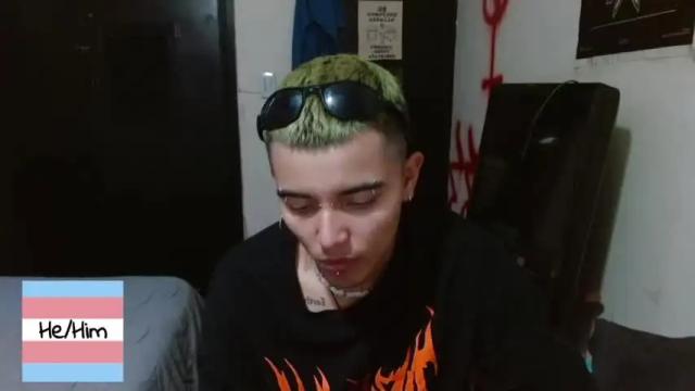 Image 12 of kinkybabies_ Stream on Chaturbate on 17 months ago