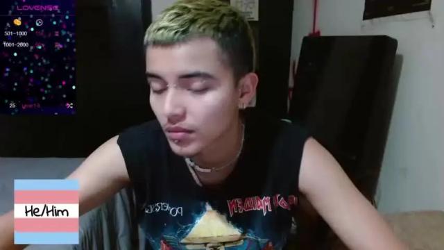 Image 4 of kinkybabies_ Stream on Chaturbate on 17 months ago
