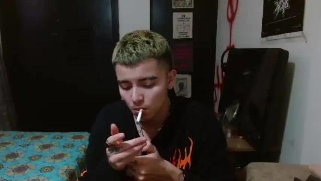 Image 10 of kinkybabies_ Stream on Chaturbate on 16 months ago