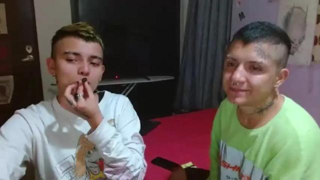 Image 10 of kinkybabies_ Stream on Chaturbate on 16 months ago
