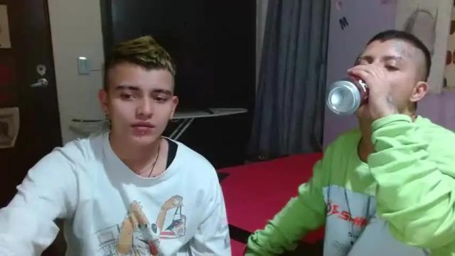 Image 12 of kinkybabies_ Stream on Chaturbate on 16 months ago