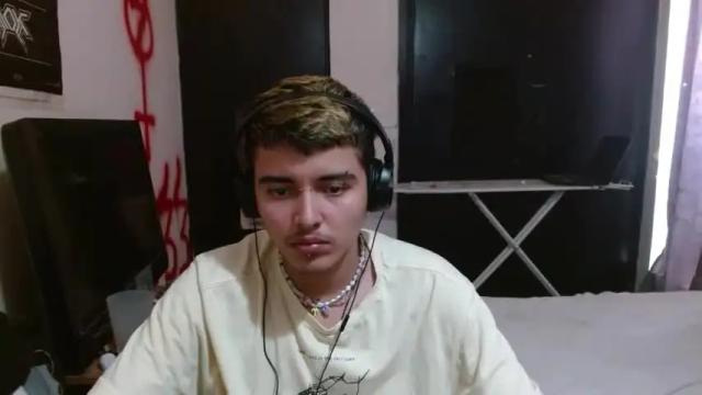 Image 8 of kinkybabies_ Stream on Chaturbate on 14 months ago