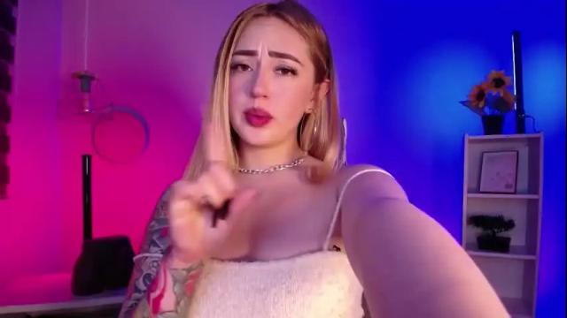 Image 3 of kinkydoll_ Stream on Chaturbate on 6 months ago