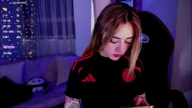 Image 2 of kinkydoll_ Stream on Chaturbate on 4 months ago