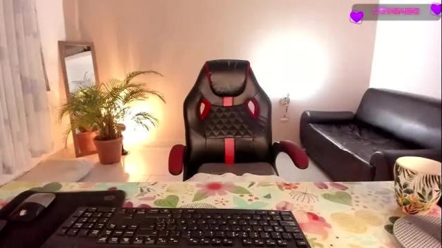 Image 2 of kinkyelise Stream on Chaturbate on 1 month ago