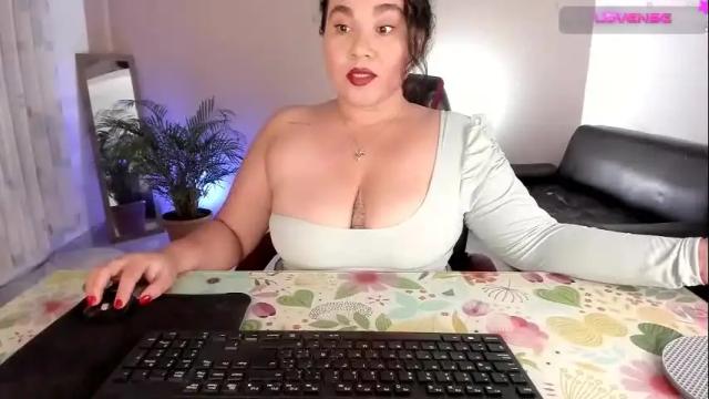Image 10 of kinkyelise Stream on Chaturbate on 4 days ago