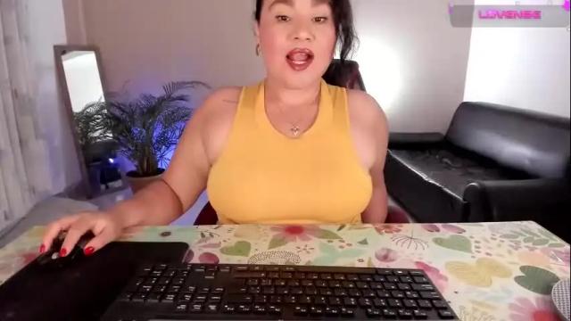 Image 11 of kinkyelise Stream on Chaturbate on 1 day ago