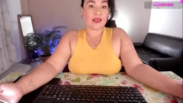 Image 12 of kinkyelise Stream on Chaturbate on 1 day ago