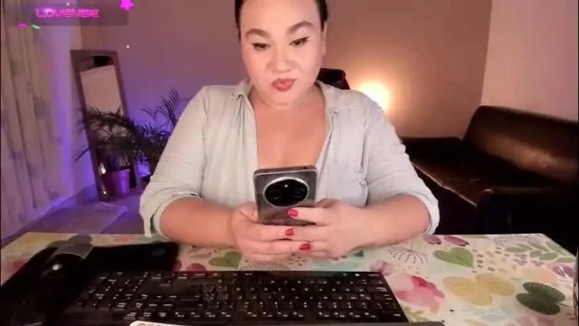 Image 10 of kinkyelise Stream on Chaturbate on 14 hours ago