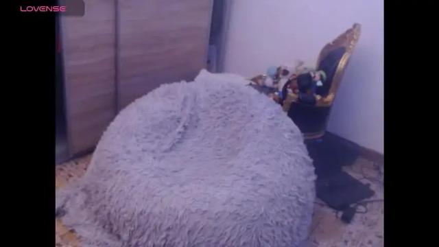 Image 6 of kinkyerikat Stream on Chaturbate on 1 month ago