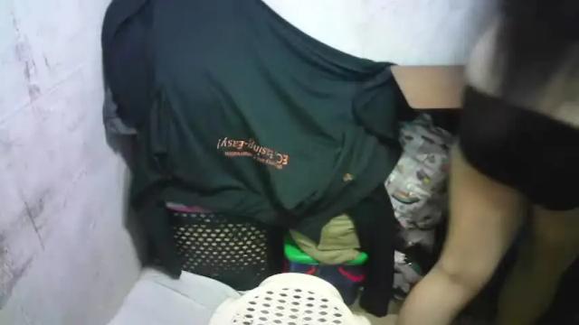 Image 2 of kinkyhotcumm Stream on Chaturbate on 16 months ago