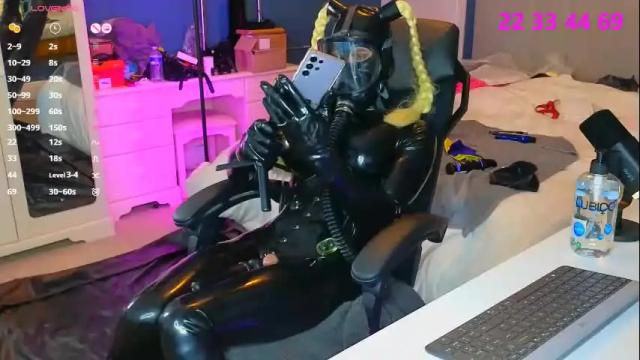 Image 12 of kinkyjessica_xd Stream on Chaturbate on 1 month ago