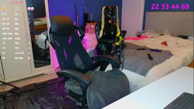 Image 3 of kinkyjessica_xd Stream on Chaturbate on 1 month ago