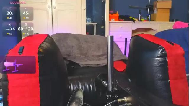 Image 12 of kinkyjessica_xd Stream on Chaturbate on 23 days ago