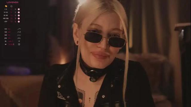 Image 6 of kinkylina_ Stream on Chaturbate on 1 month ago