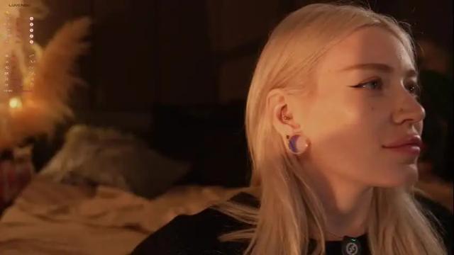 Image 4 of kinkylina_ Stream on Chaturbate on 8 days ago