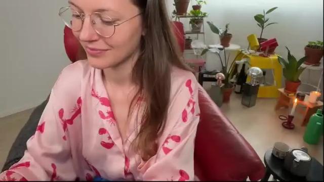 Image 10 of kinkyorange_ Stream on Chaturbate on 1 month ago