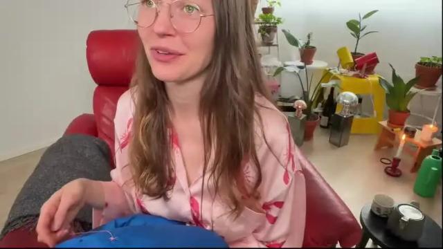 Image 7 of kinkyorange_ Stream on Chaturbate on 1 month ago