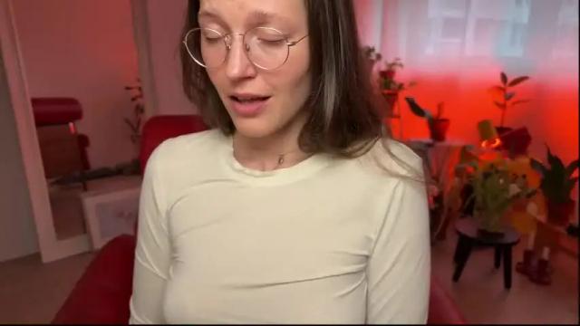 Image 12 of kinkyorange_ Stream on Chaturbate on 1 month ago