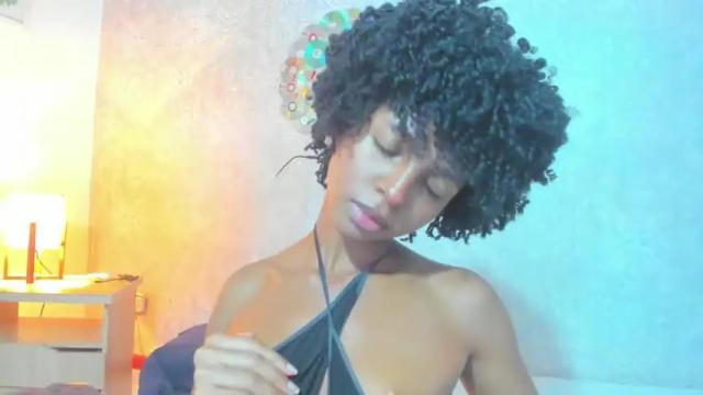 Image 7 of kintsugim Stream on Chaturbate on 13 months ago