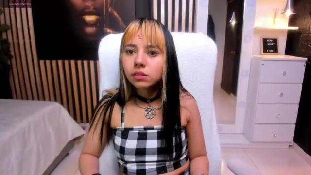 Image 3 of kiokapop Stream on Chaturbate on 24 months ago