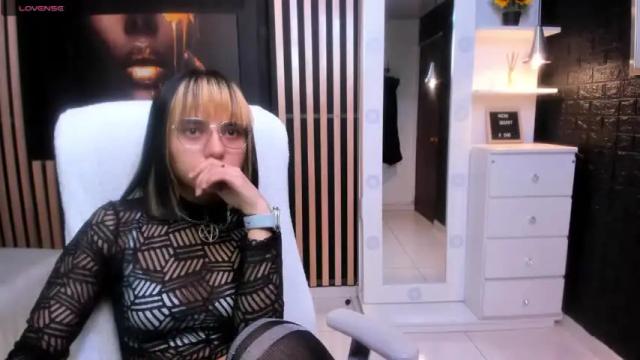 Image 3 of kiokapop Stream on Chaturbate on 23 months ago