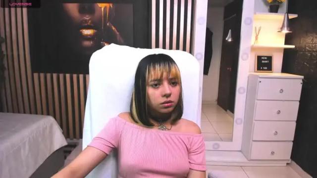 Image 2 of kiokapop Stream on Chaturbate on 22 months ago