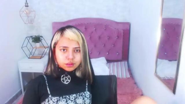 Image 6 of kiokapop_ Stream on Chaturbate on 12 months ago