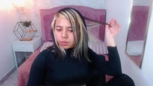 Image 12 of kiokapop_ Stream on Chaturbate on 12 months ago