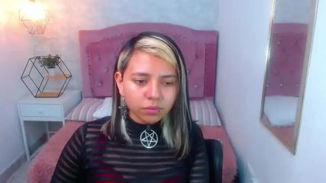 Image 12 of kiokapop_ Stream on Chaturbate on 12 months ago